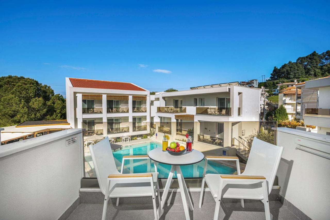 Mirablue Luxury Residences (Adults Only) بيفكوهوري المظهر الخارجي الصورة